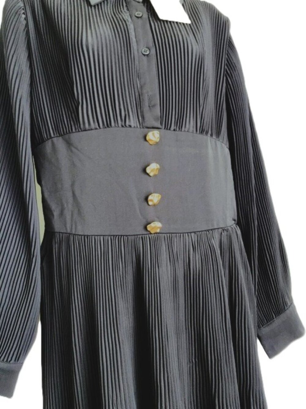 MODESEES Black Long-Sleeve Pleated Maxi Dress with Gold Button Waist Size Medium - Picture 5 of 10